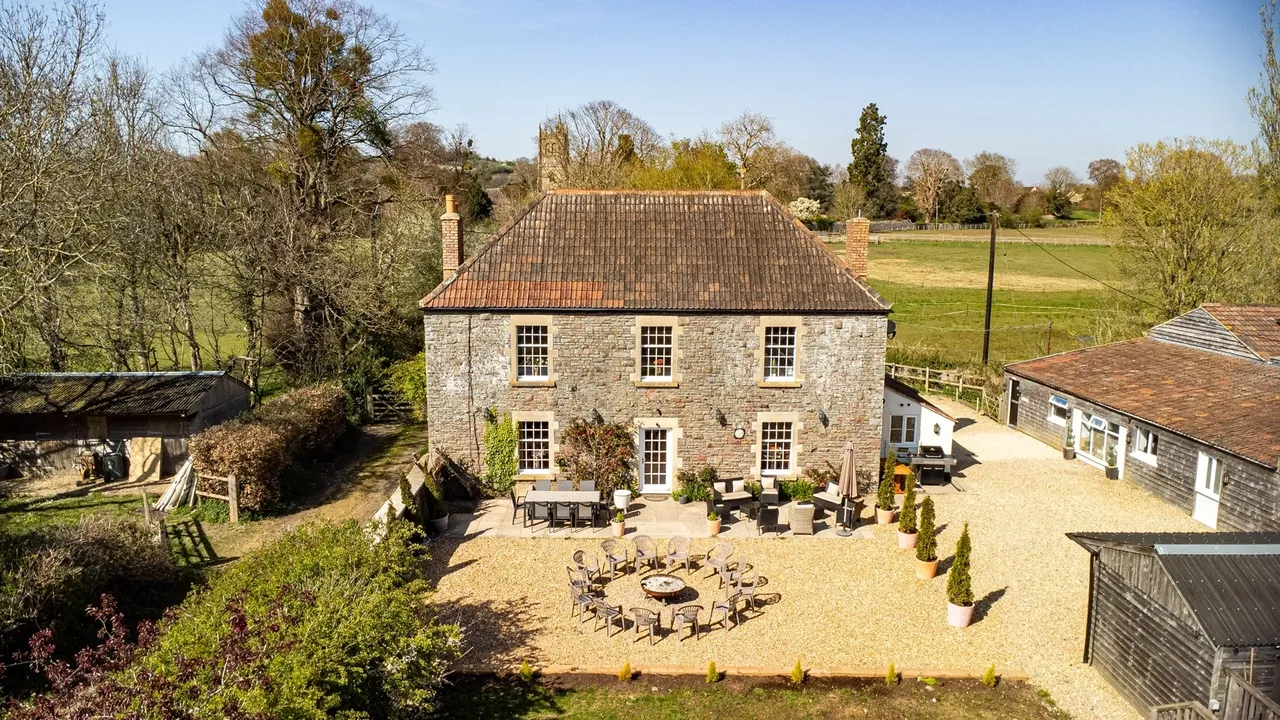 Stone Grange for 24 guests image 1